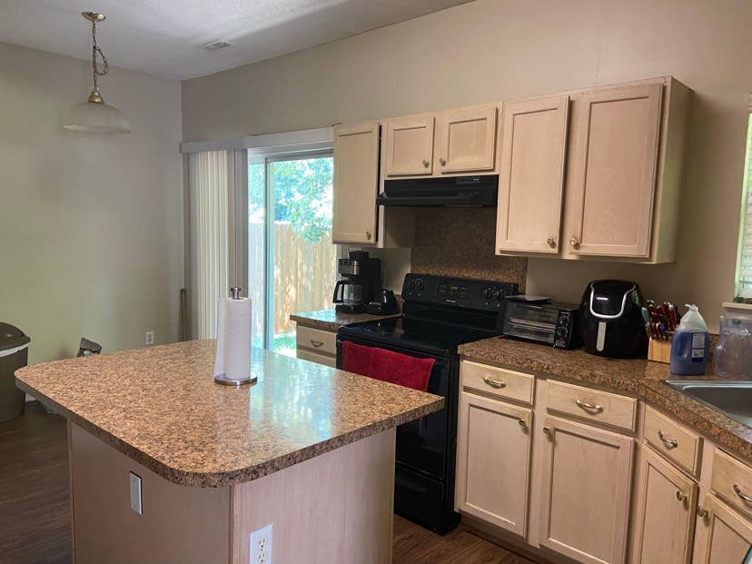 Looking for a roommate