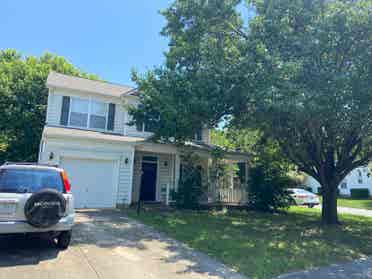Looking for a roommate