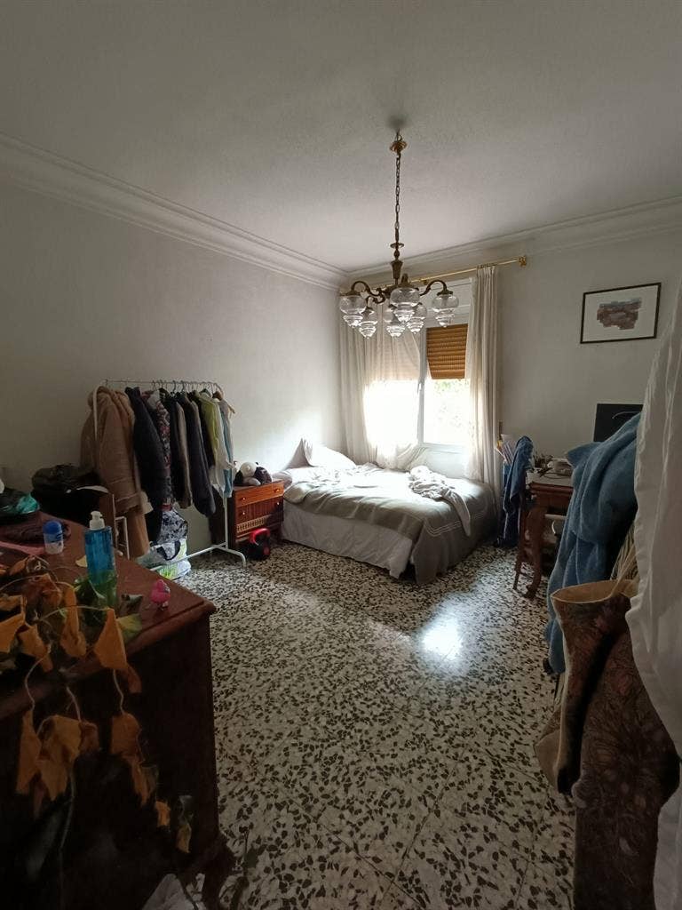 Habitación exterior en Madrid €