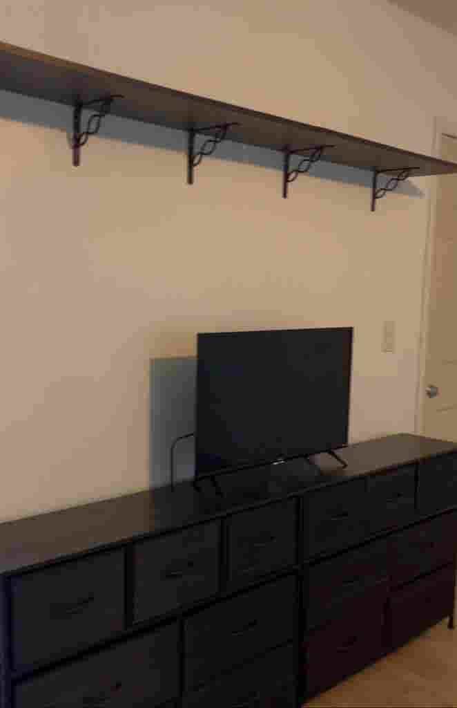 ALL INCLUDED LARGE BEDROOM FOR RENT
