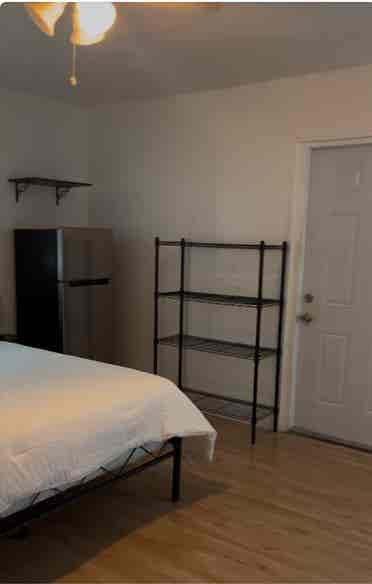 ALL INCLUDED LARGE BEDROOM FOR RENT