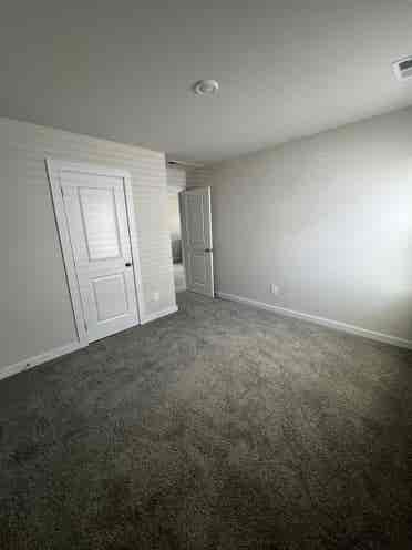 Looking for roommates - $/month