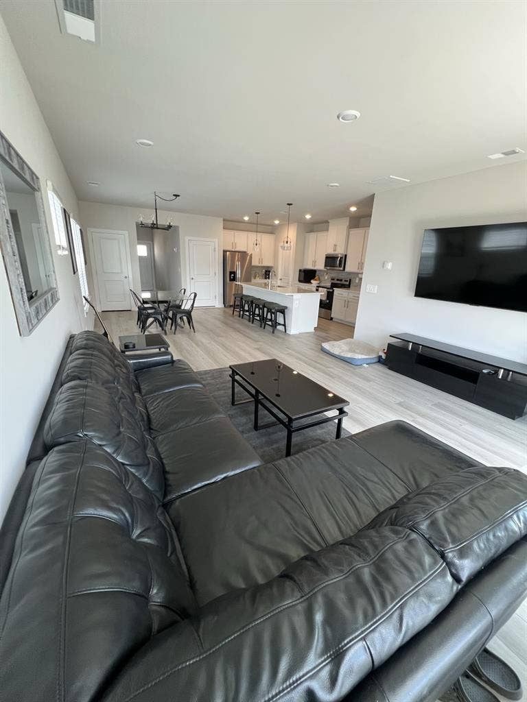 Looking for roommates - $/month