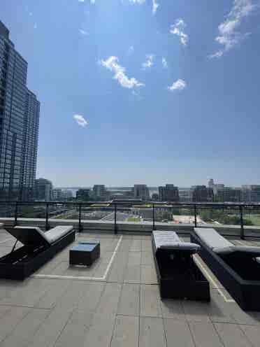 Roommate wanted in Downtown Toronto