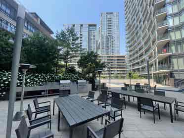 Roommate wanted in Downtown Toronto
