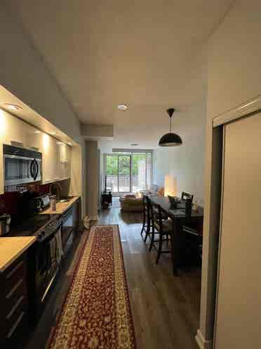 Roommate wanted in Downtown Toronto