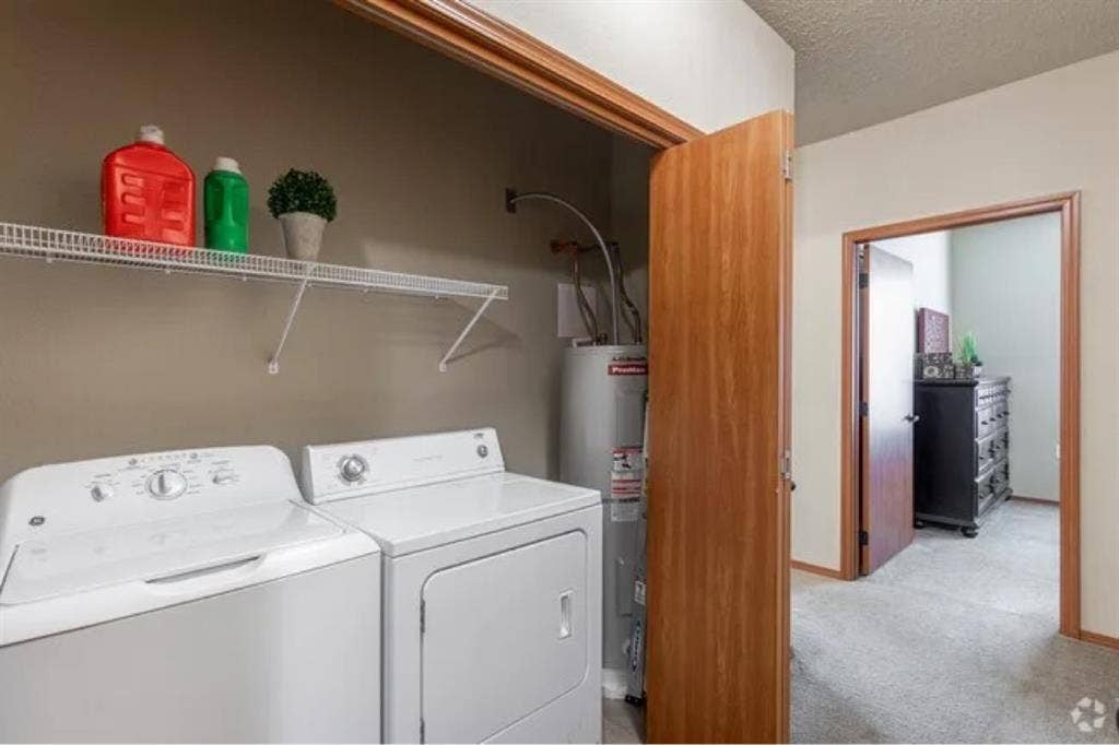 In search of a fourth roommate!