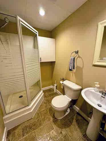 Den ground level suite