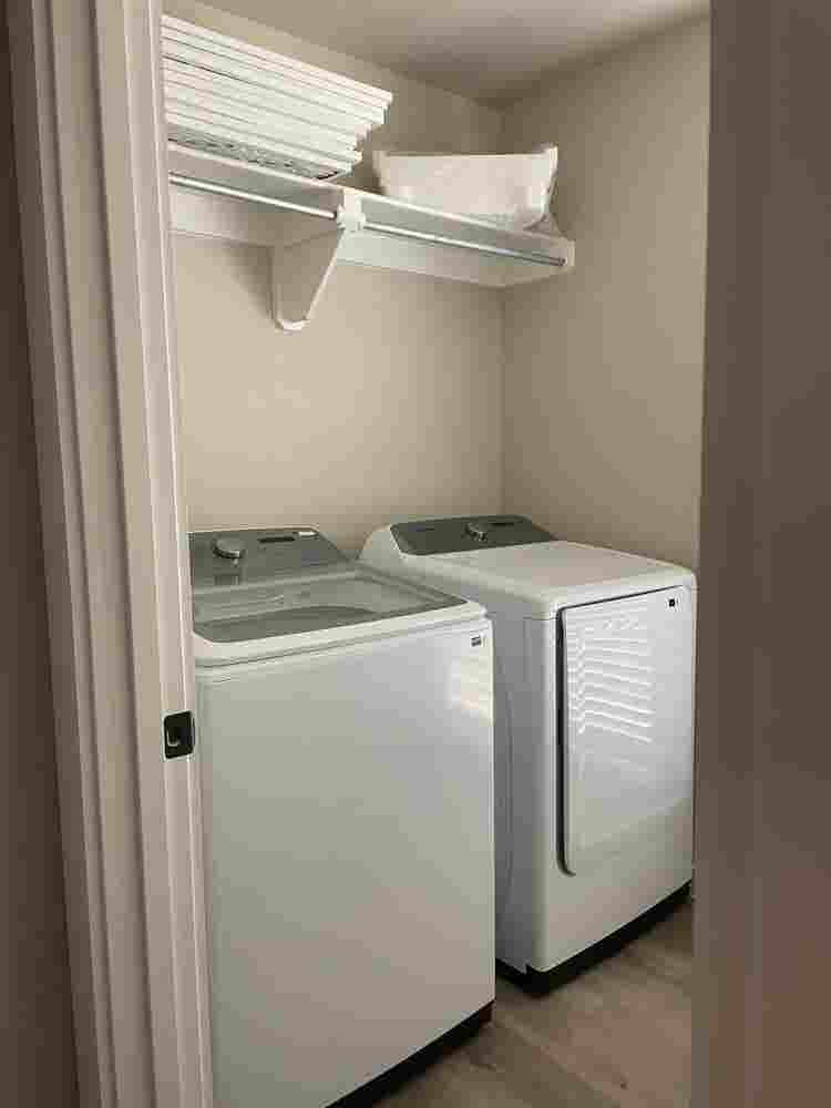 2 bedrooms available Female only