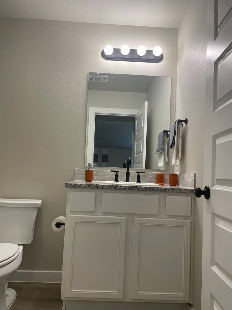 2 bedrooms available Female only