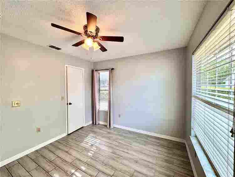 need 1 roomate
