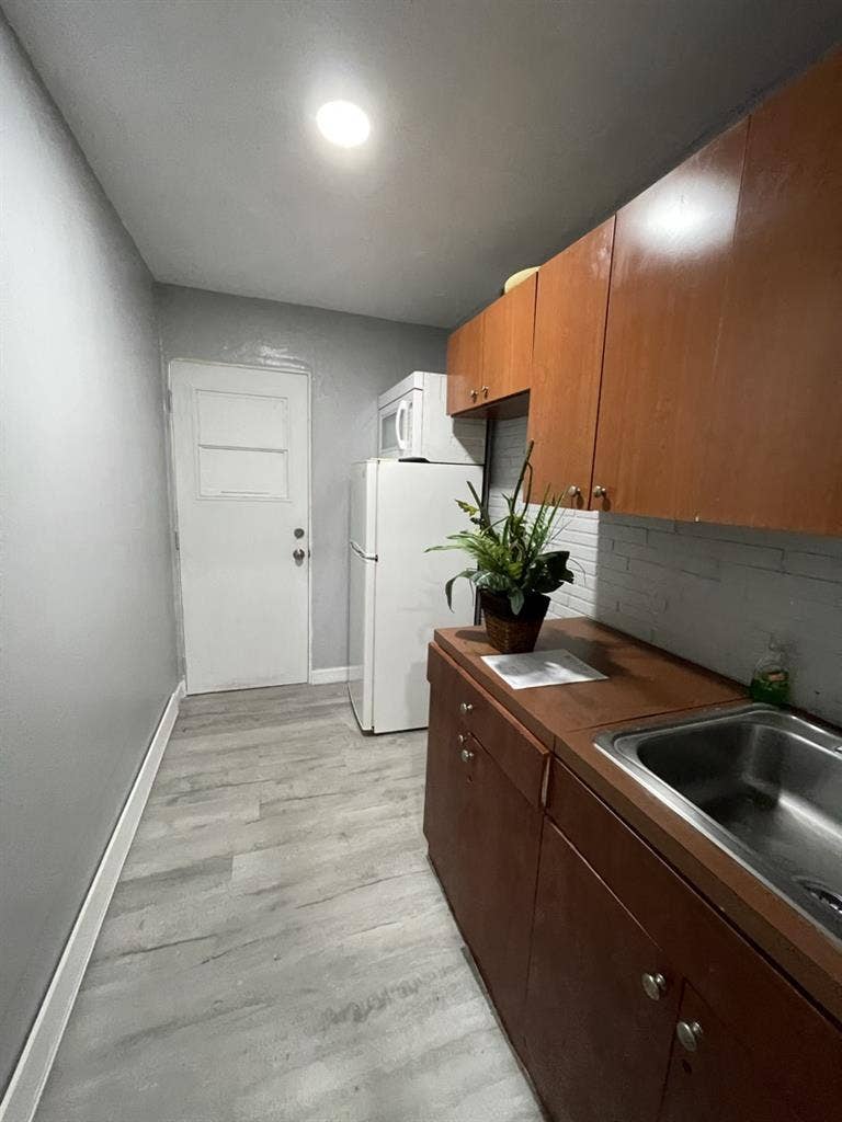 Studio unit