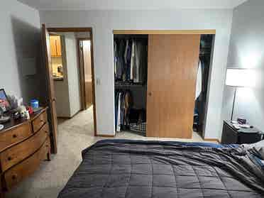 1 Roommate needed $/month
