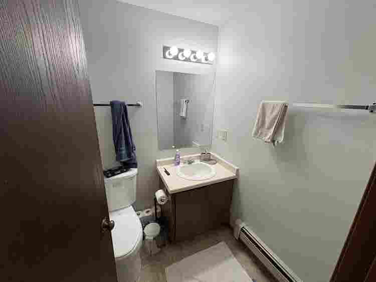 1 Roommate needed $/month