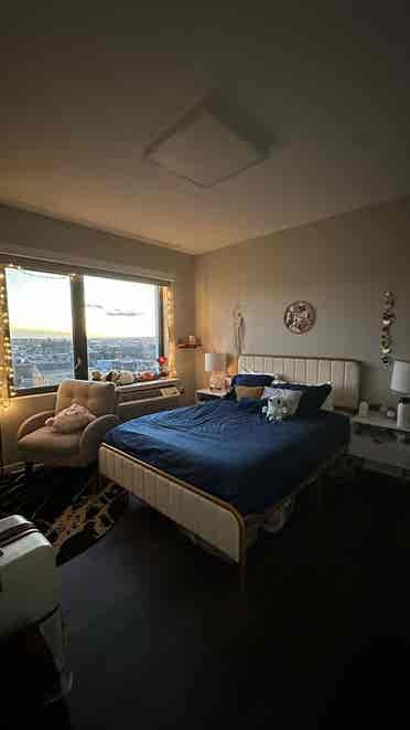 Master bedroom for rent