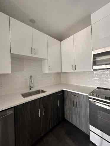 Master bedroom for rent