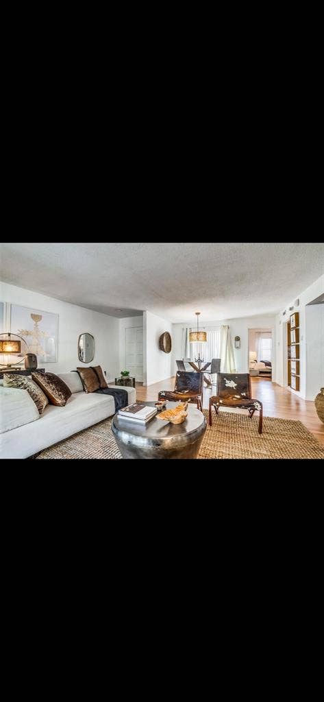 Roommate wanted!