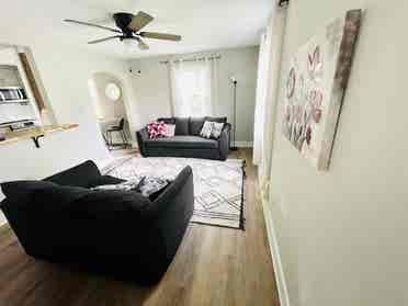 Room near hospital & downtown