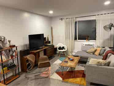 Unfurnished Room ( BA)