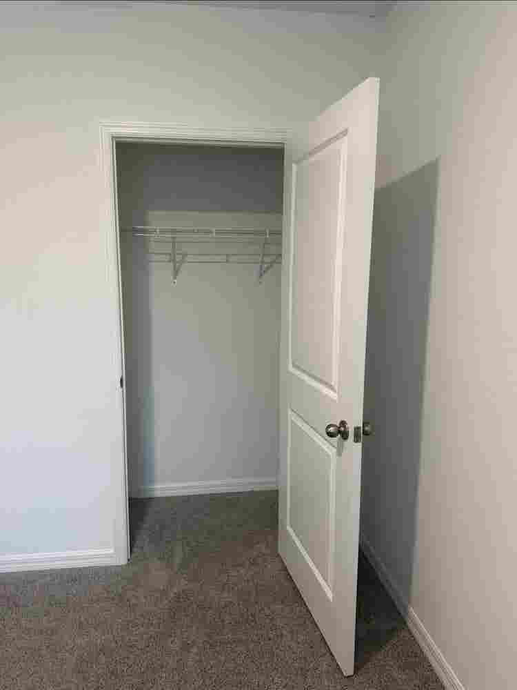 Room for Rent- Safe Area, Great Loc