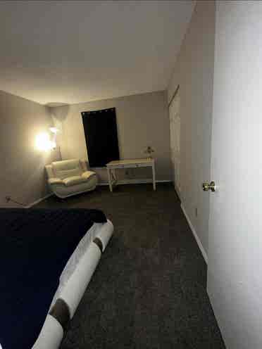 Looking for someone to rent a room