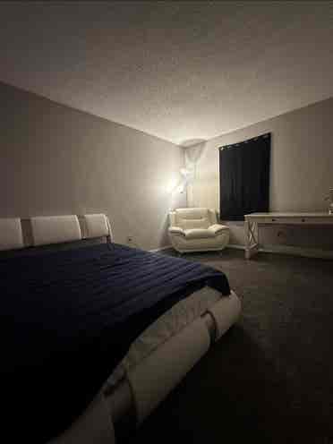 Looking for someone to rent a room