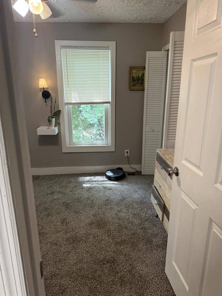 Room available now in Nashvillee