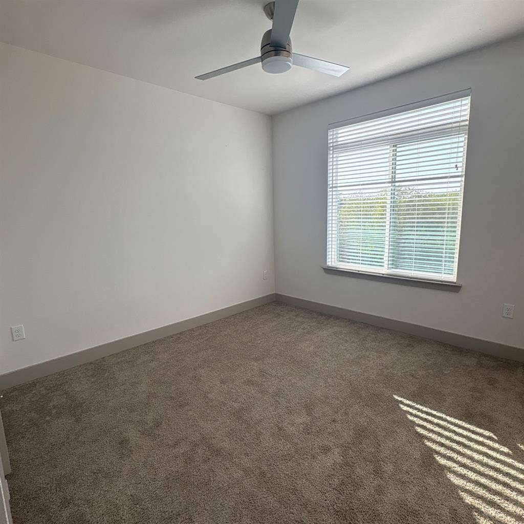 Room in Live Oak – Move in ASAP!
