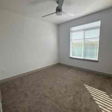 Room in Live Oak – Move in ASAP!