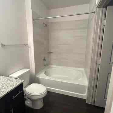 Room in Live Oak – Move in ASAP!