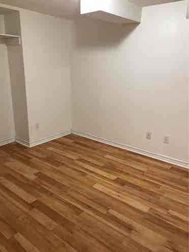 1 room in basement for girl/couple