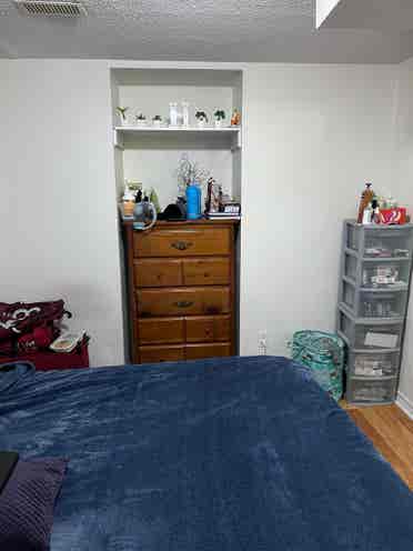 1 room in basement for girl/couple