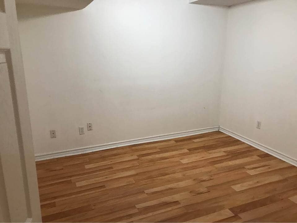 1 room in basement for girl/couple