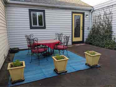 1 bedroom and private bathroom