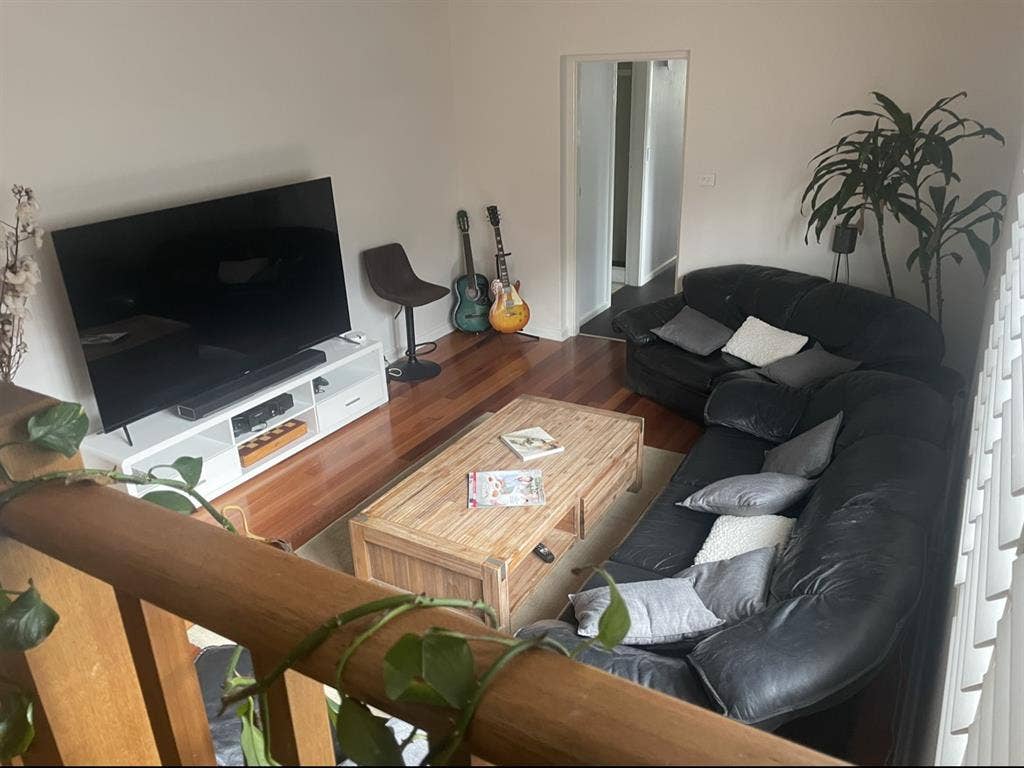 Room in relaxed Bondi home ☀️