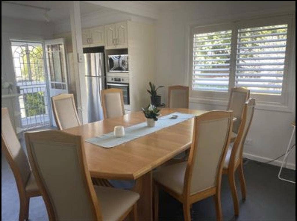 Room in relaxed Bondi home ☀️