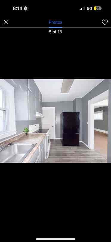 looking for roommate