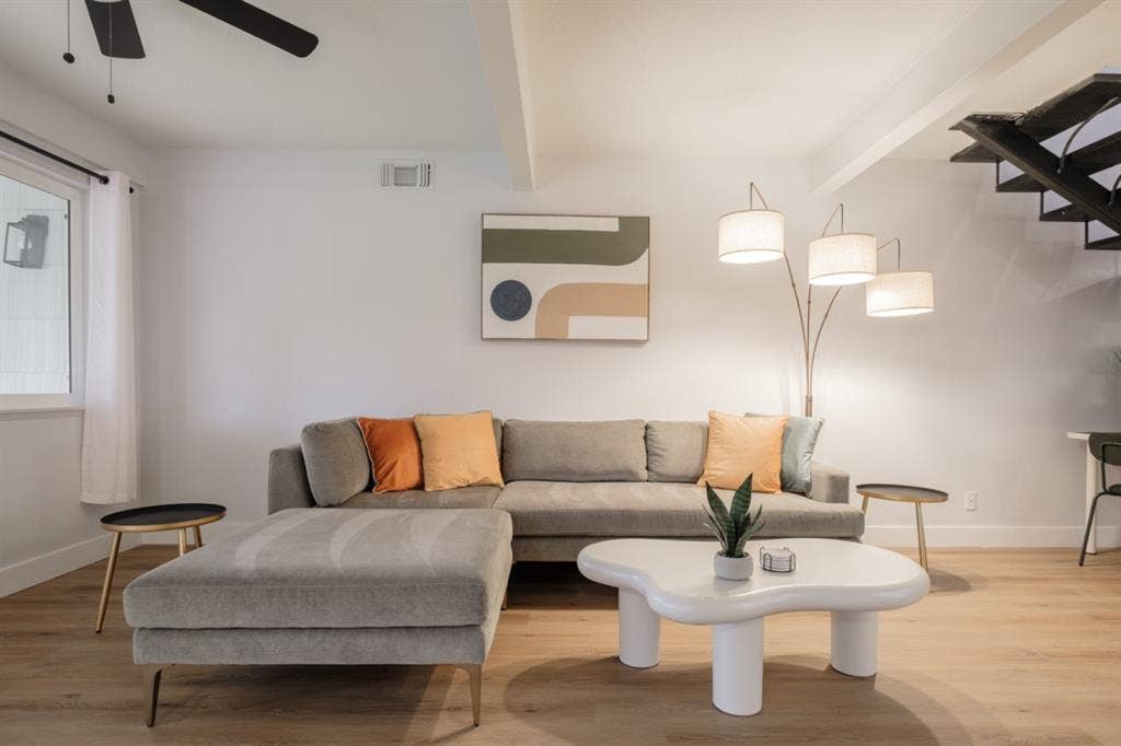 Extra large room, cleaning included