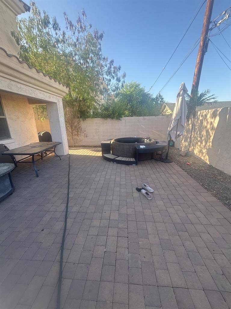 Need a roommate: Message on IG