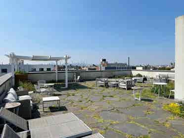 Madison St –