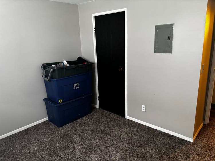 I have a room available