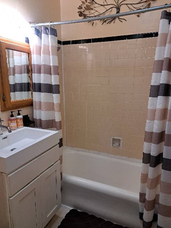 Bright Spacious Room Available