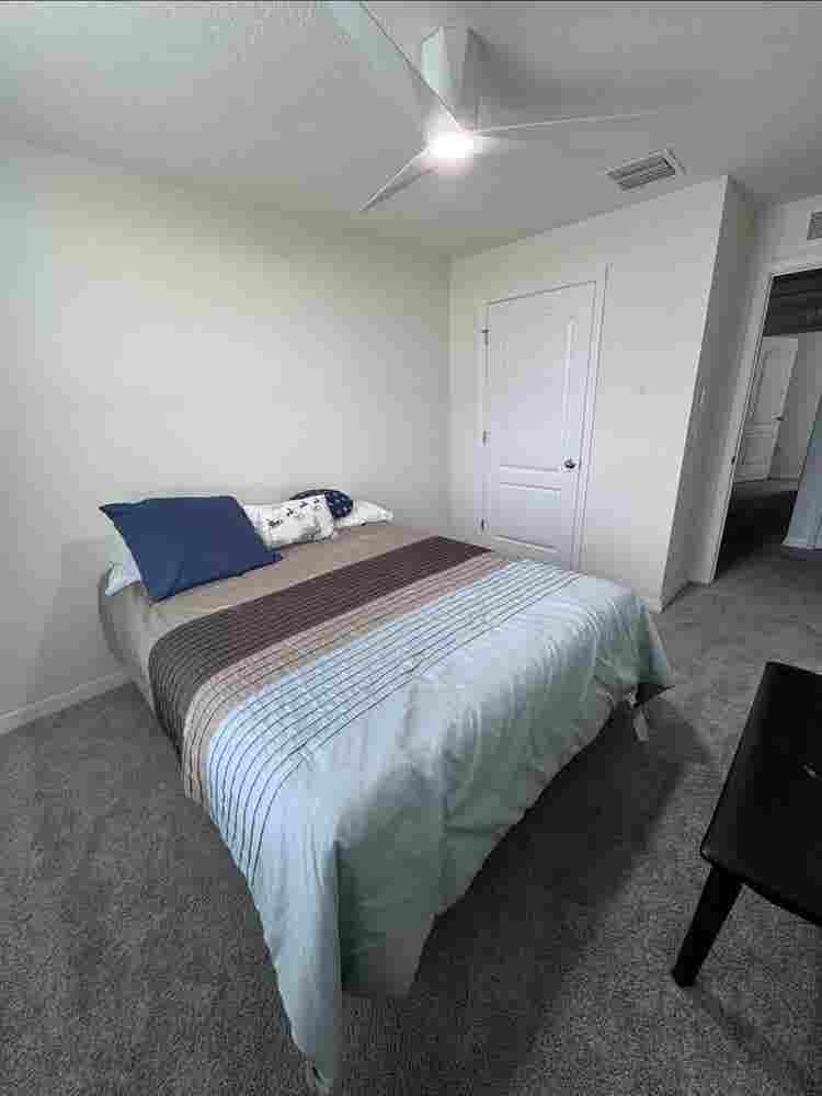 Room for rent