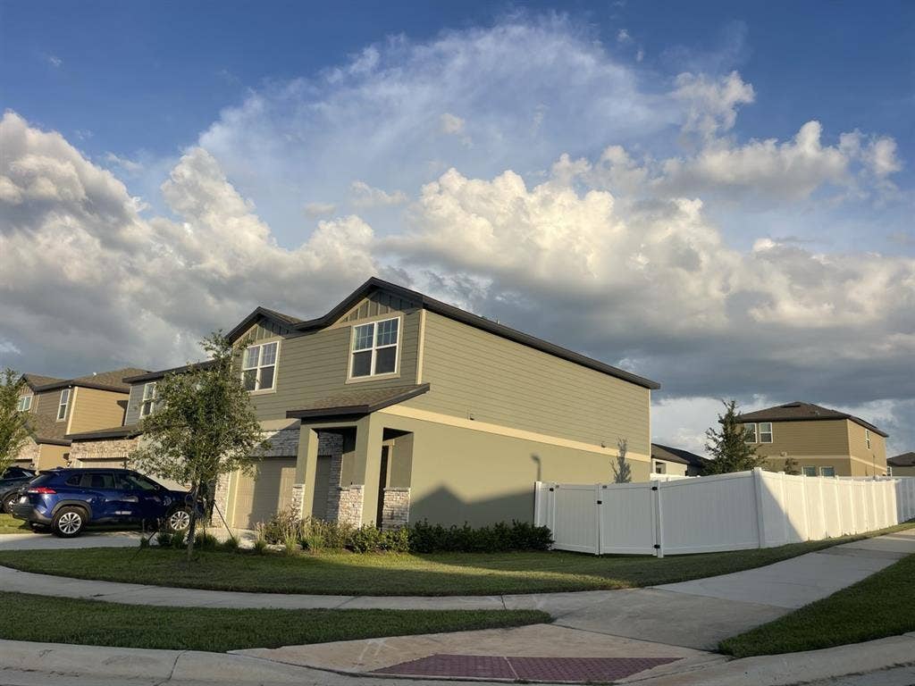 Room in Groveland FL