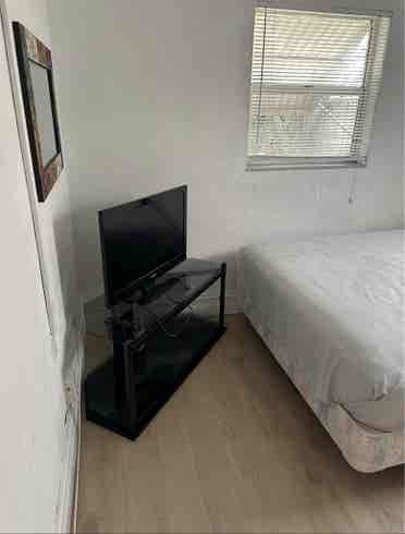 Private room to rentt