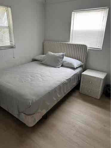 Private room to rentt
