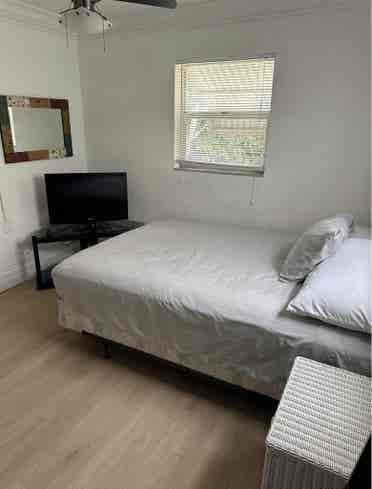 Private room to rentt
