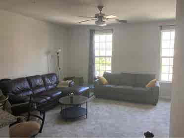 Primary Suite w/garage in Greenbelt