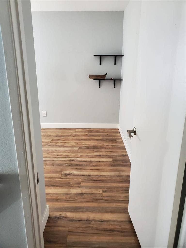 Friendly Room in 3BR Townhome
