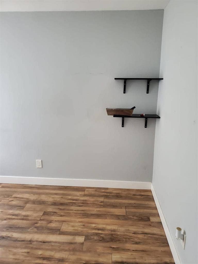 Friendly Room in 3BR Townhome